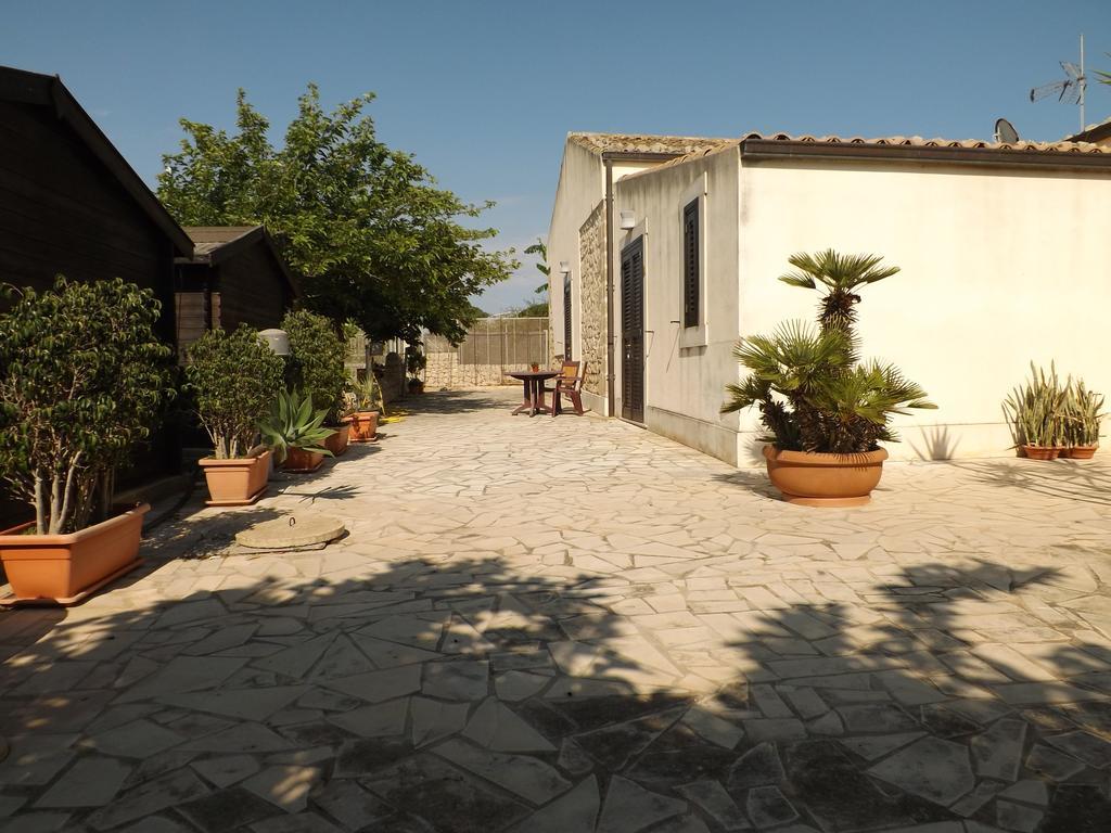 Lebaronie Villa Scicli Bagian luar foto
